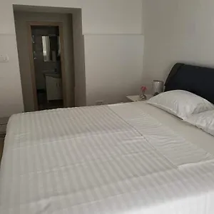 https://aldi-3.in-istria.net